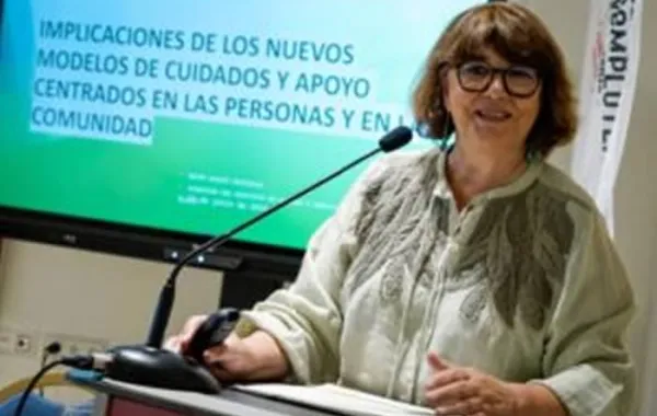 Imserso ha analizado la situación de los profesionales que se dedican al cuidado dentro de los cursos de verano de la Universidad Complutense de Madrid