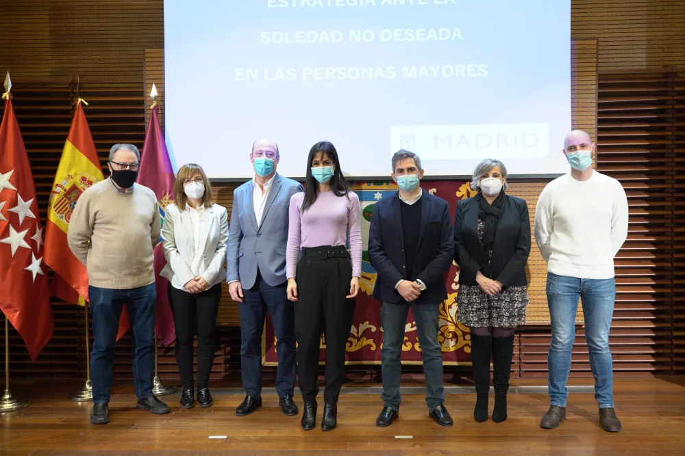 Foto de personalidades del Ayuntamiento de Madrid presentado en plan